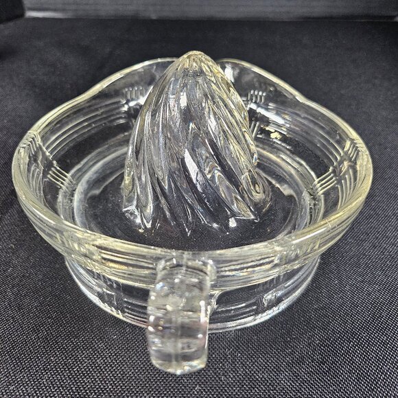 Vintage Hazel Atlas Clear Ribbed Crisscross Depression Glass Large Juicer - Picture 2 of 11